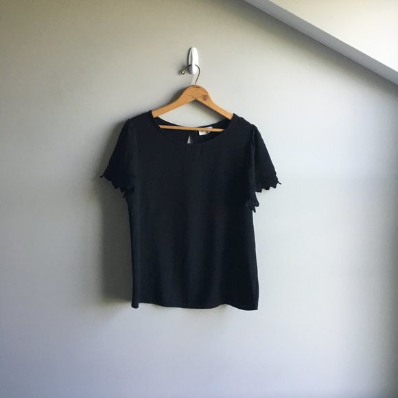 ⚪ 3/$15 Free Kisses black blouse with eyelet detail - Picture 2 of 9
